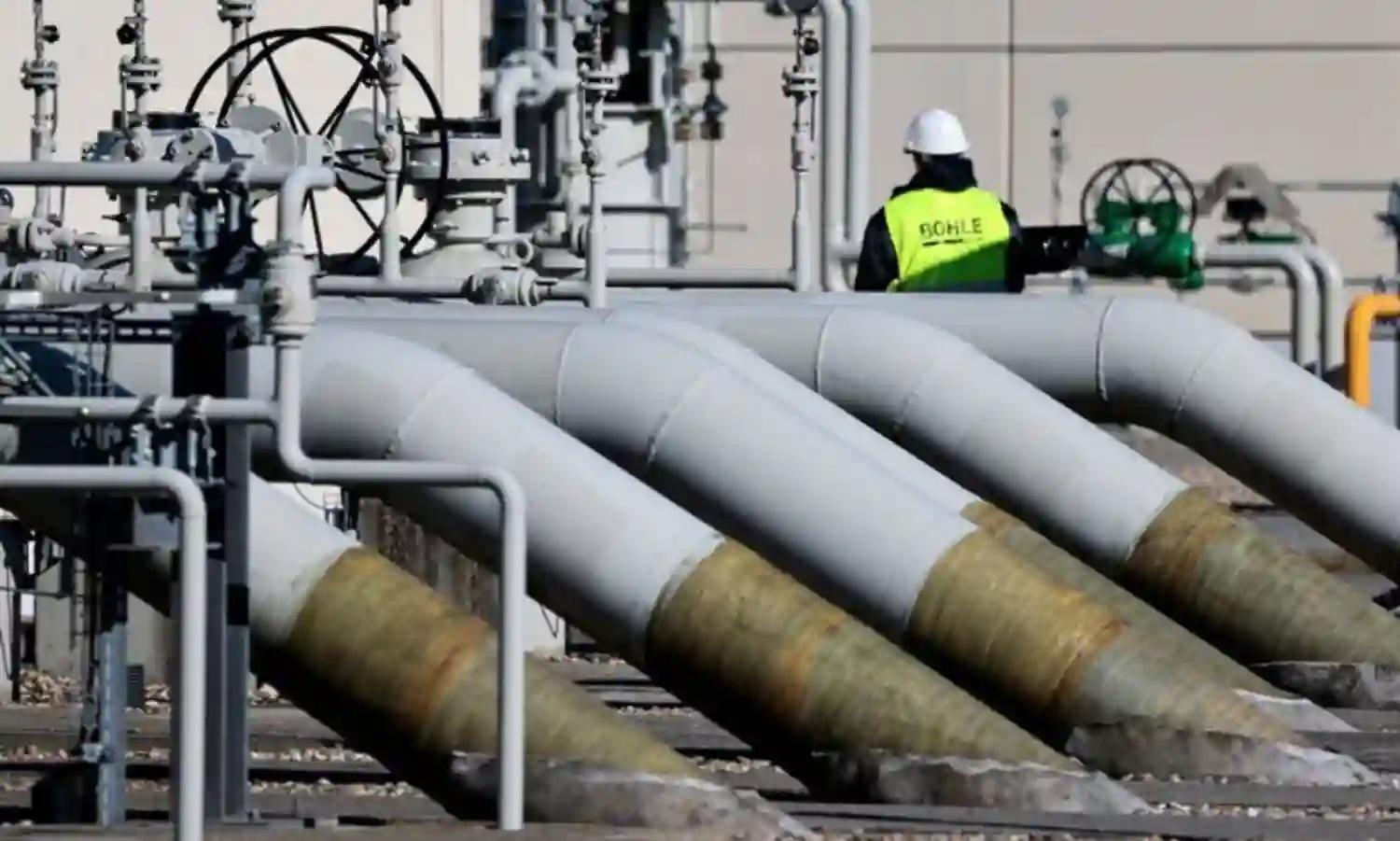 Russians Make a Monkey of the Europeans on Gas