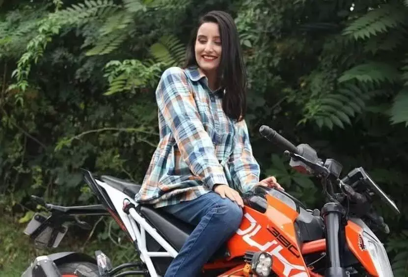 Female YouTubers of Kashmir