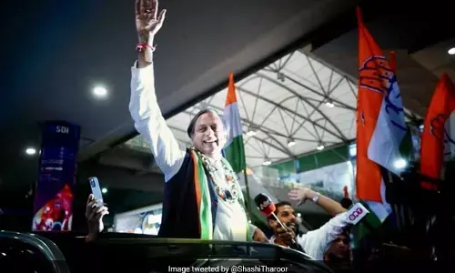 Hey, Is Anyone Listening - I Support Tharoor!