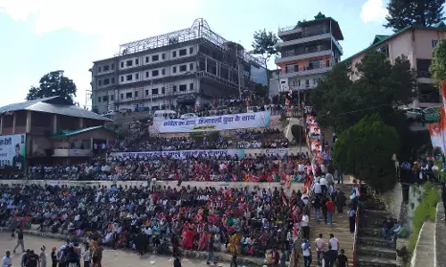 Contrasts Define Himachal Pradesh Poll Battle