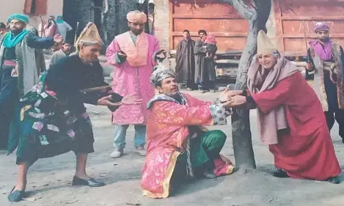 An SOS From Bhand Pather