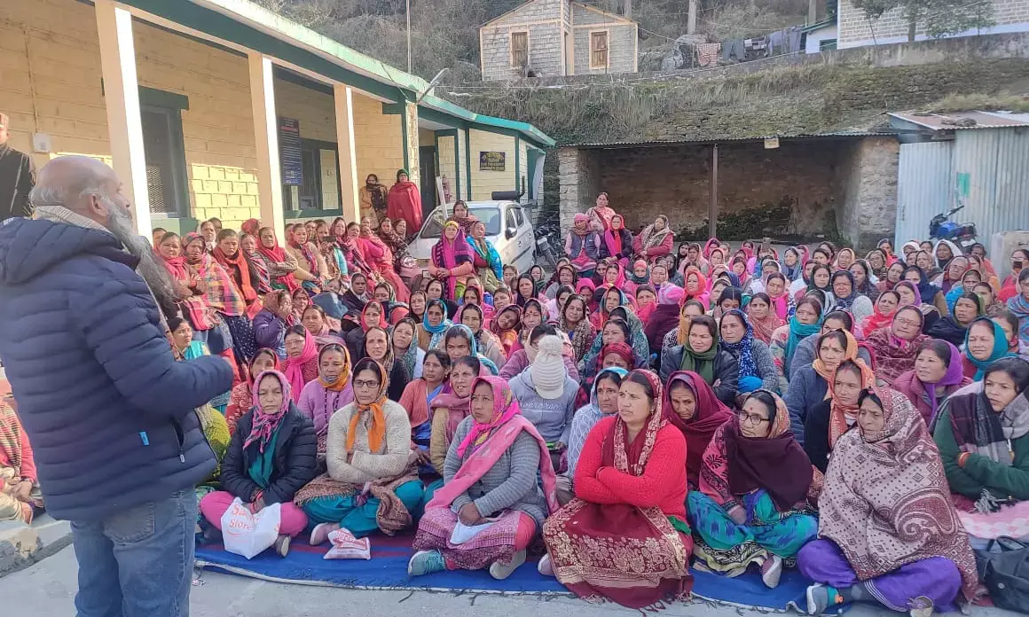 Joshimath Residents Face Anxiety, Uncertainty Joshimath Residents Face Anxiety, Uncertainty