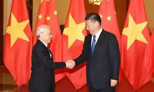 A Friendship Without Limits?