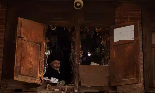 Meet The Radioman of Srinagar