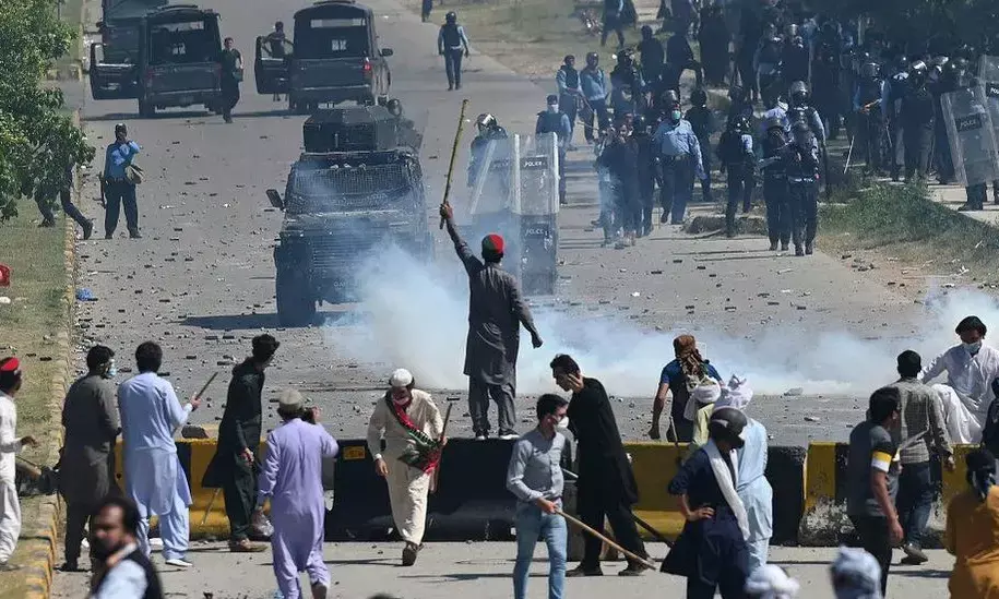 Why Are Pakistanis Attacking Their Own Army? Why Are Pakistanis Attacking Their Own Army?