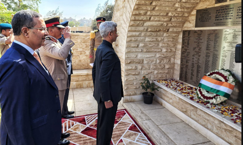 Why Is The Govt ~Commemorating Indian Soldiers Who Died For The British?