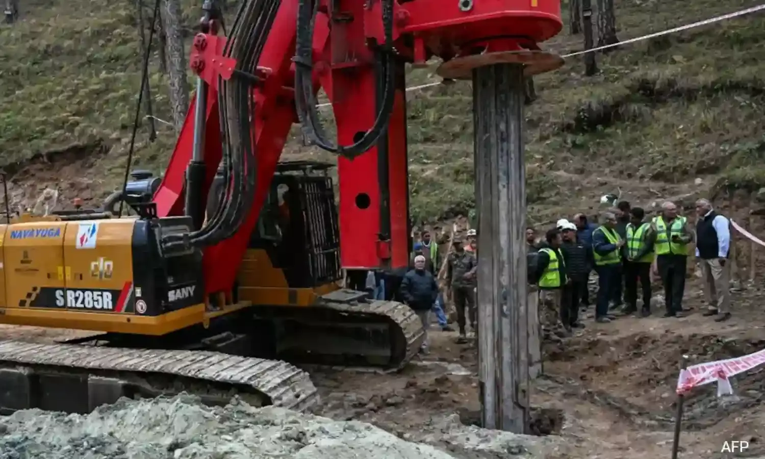 Endangered Hills - Army Joins Rescue Efforts