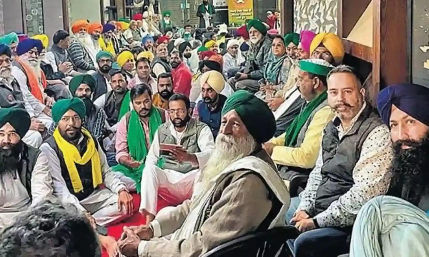 Farmers And Workers Join Hands Ahead of 2024 Polls Farmers And Workers Join Hands Ahead of 2024 Polls