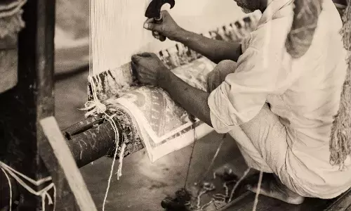 Carpet Weaves of Mirzapur