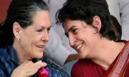 Will Priyanka Gandhi Make Her Election Debut In Raebareli?