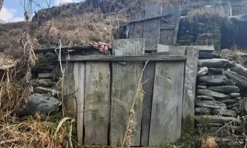 Natural Fridges: The Doud Khots of Dudran, Kashmir
