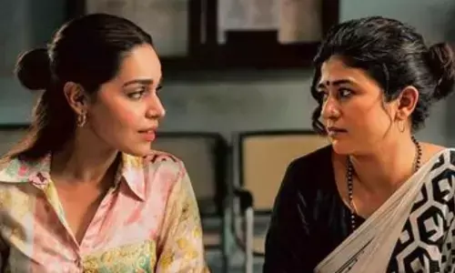 Maamla Legal Hai - A Biting Satire