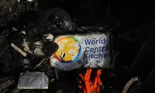 Aid to Gaza Becomes A Publicity Stunt For Govts & Organisations