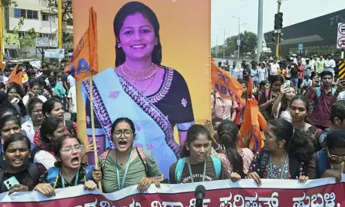 Karnataka - Neha Hiremath Murder Becomes A Poll Issue