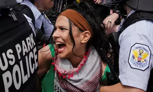 The Tweedle Dum And Dee Of American Politics