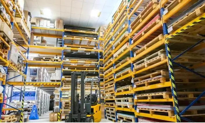 Why Efficient Warehouse Shelving Matters?