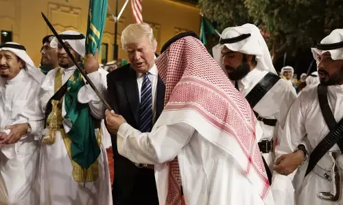 Palestine Will Birth A New World Order, Silhouette Emerges