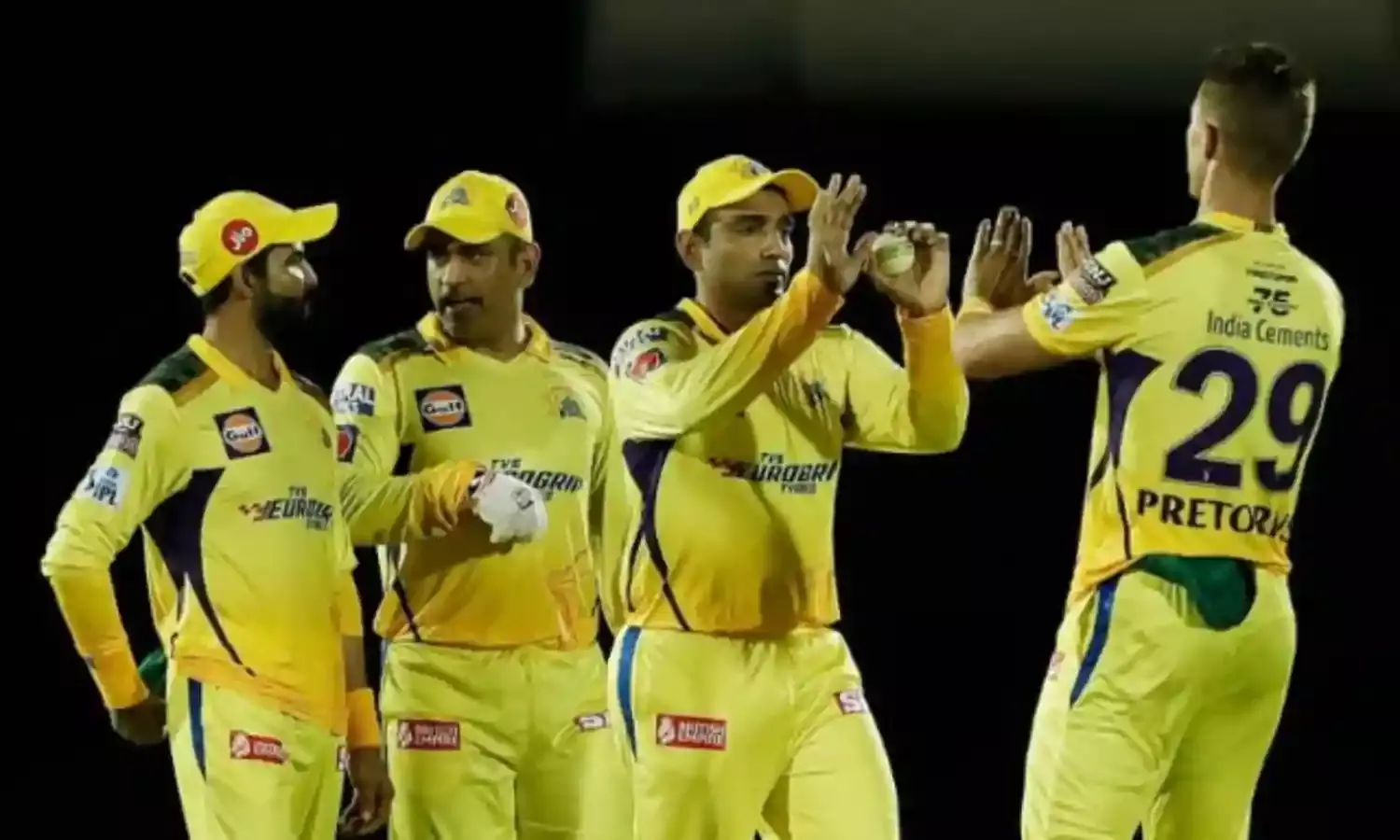 CSK Mirror India’s Captaincy Conundrum