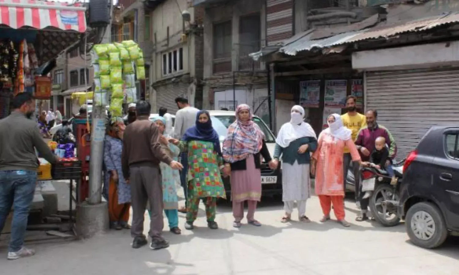 Kashmir’s Debilitating Electricity Crisis Kashmir’s Debilitating Electricity Crisis
