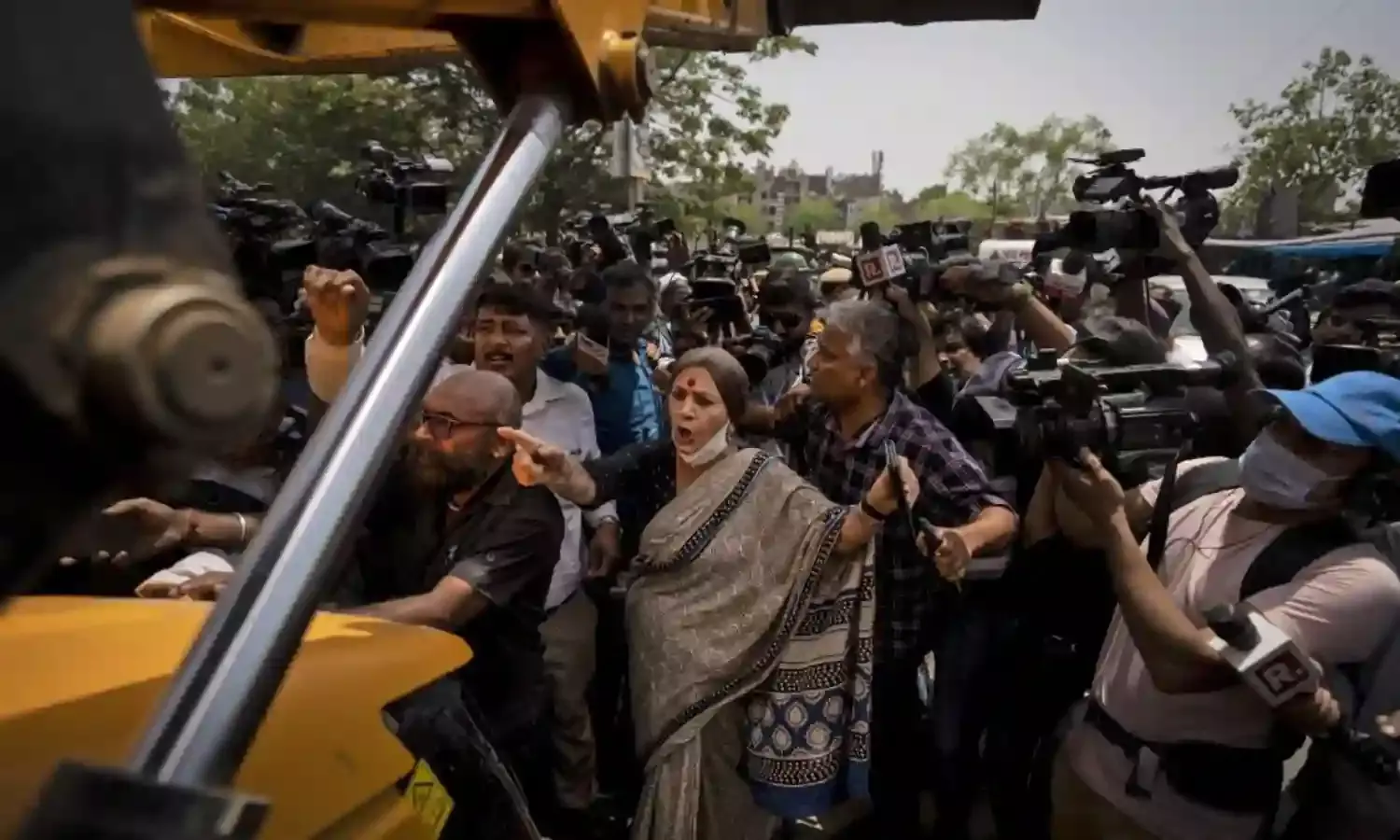 It Took Just One Woman to Show Up the Entire Political Class It Took Just One Woman to Show Up the Entire Political Class