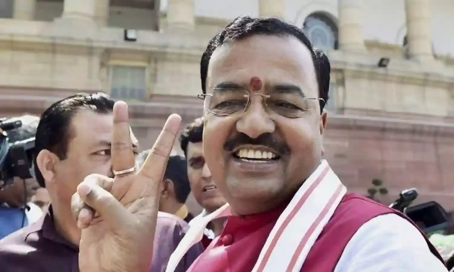 Lucknow Gup: The Sants Go Marching In