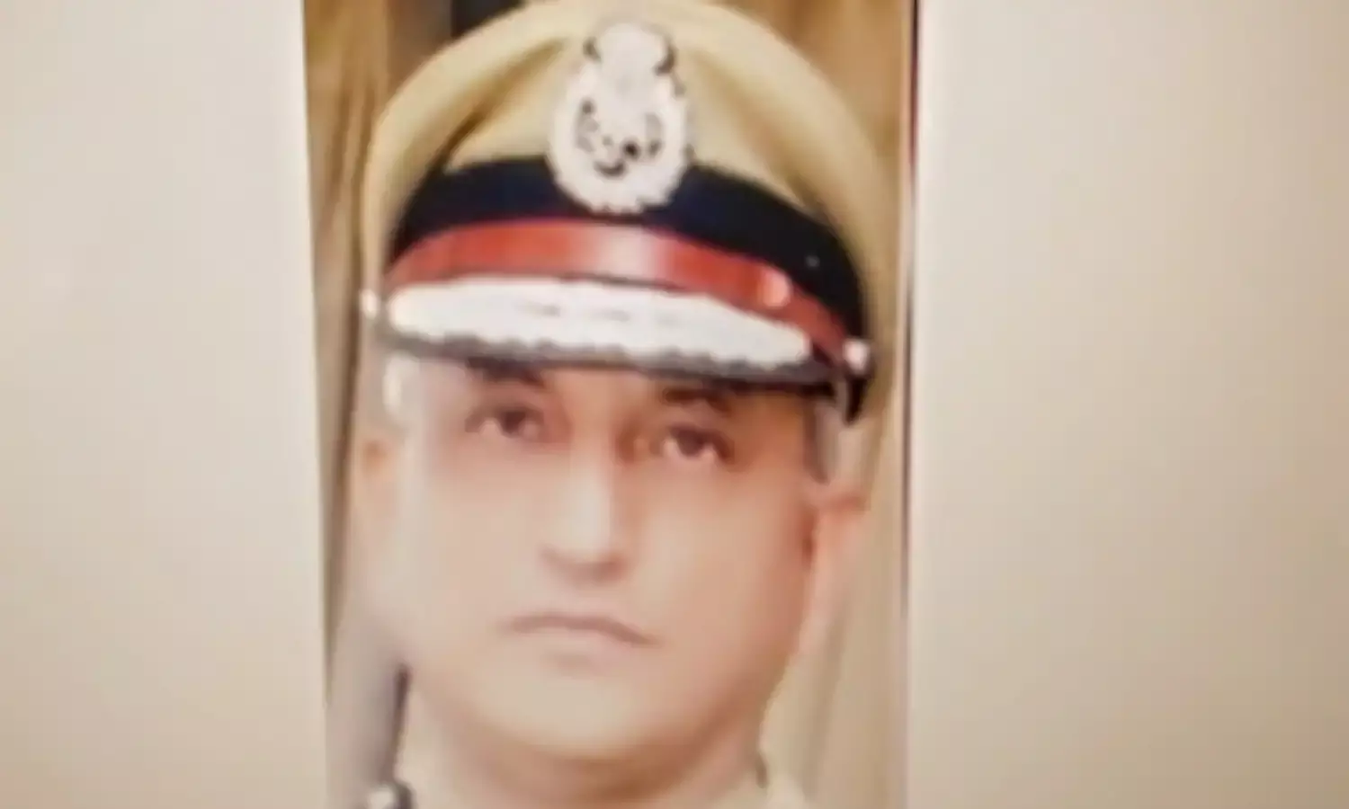 Home Is the Hunter, Home From the Hill