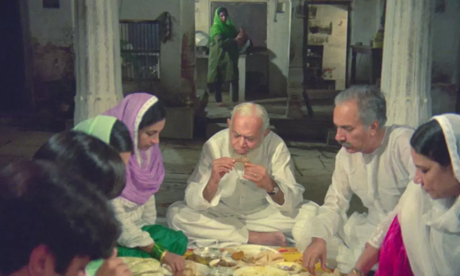 Scripting Unforgettable Films from Garm Hawa to Sooraj ka Satvan Ghoda Scripting Unforgettable Films from Garm Hawa to Sooraj ka Satvan Ghoda