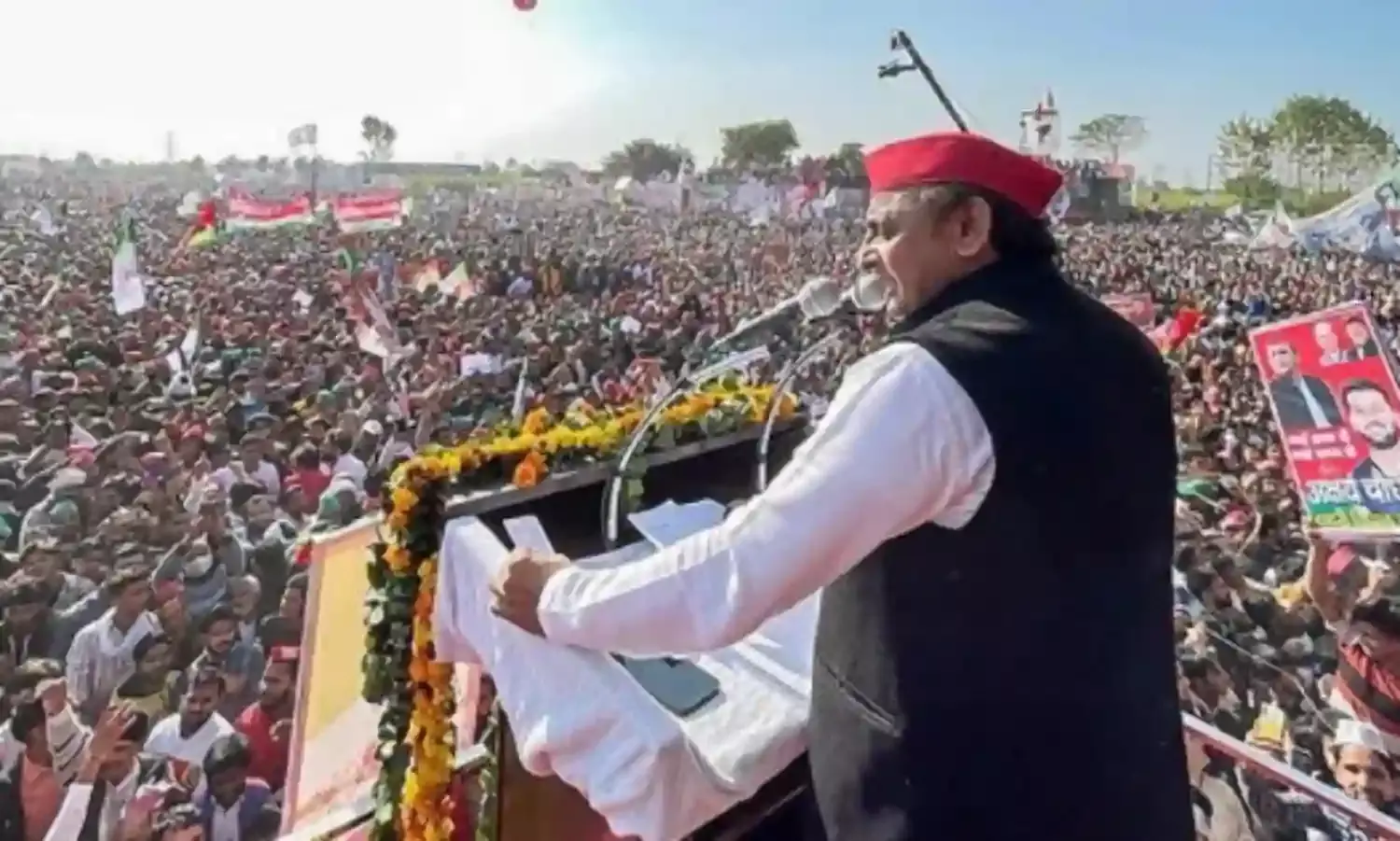 Is There a Wave in UP?