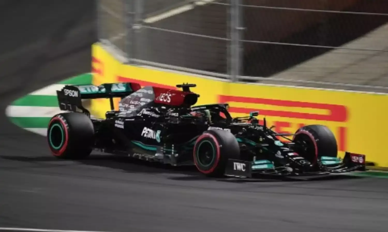 Max, Lewis on Level Points after Dirty Street Race in Jeddah Max, Lewis on Level Points after Dirty Street Race in Jeddah