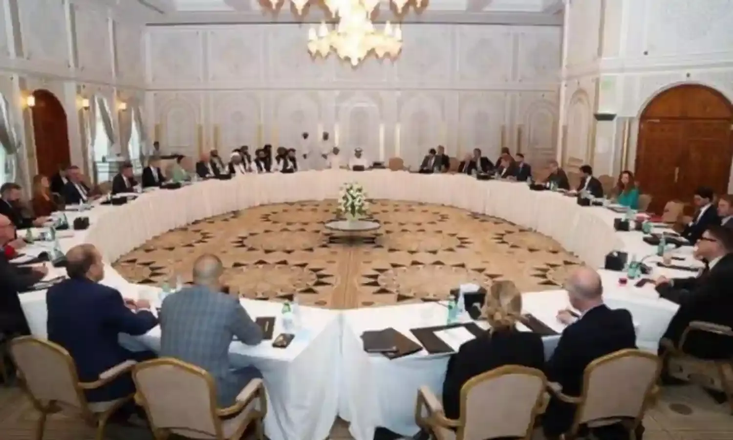 Afghanistan Sinks into Poverty as Nations Haggle over Recognition