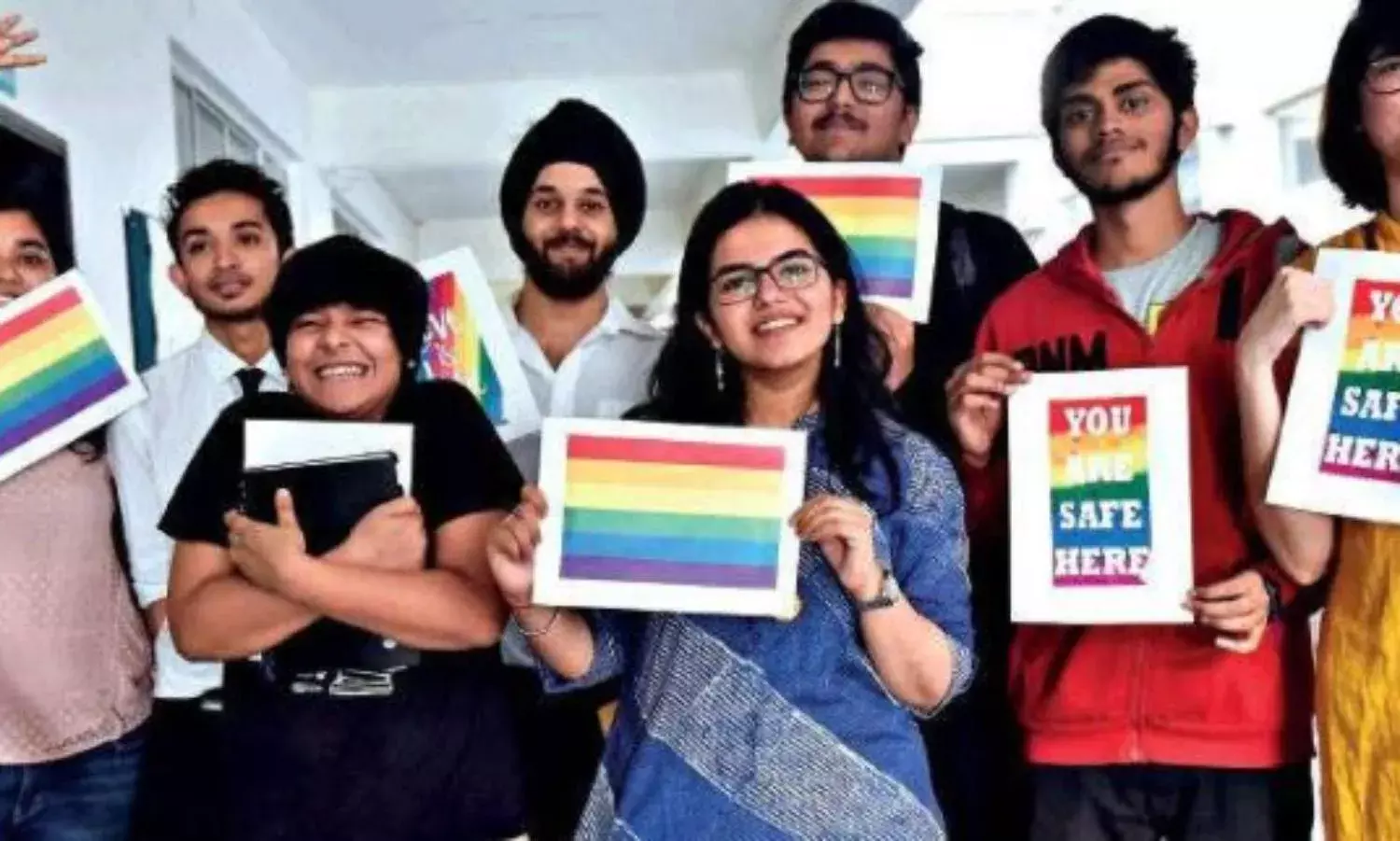 For Any Queer Person Figuring Themself Out, School Can Be Quite Anxiety Inducing