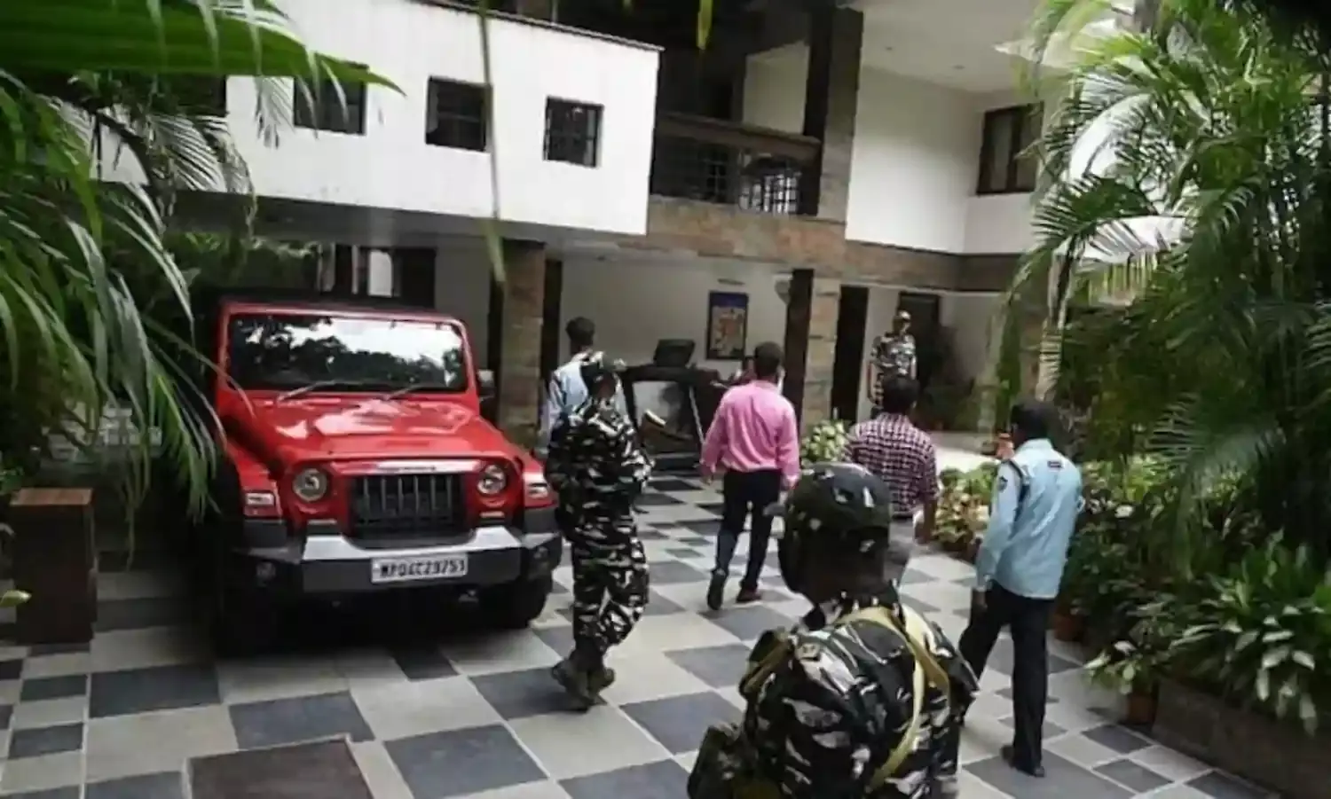 We Will Fight: Dainik Bhaskar Editor After Tax Raids on Offices