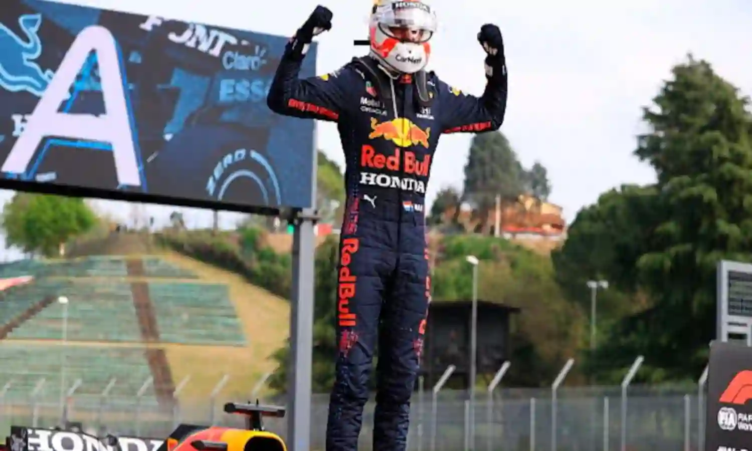 Verstappen Pips Hamilton at Incident-Packed Imola