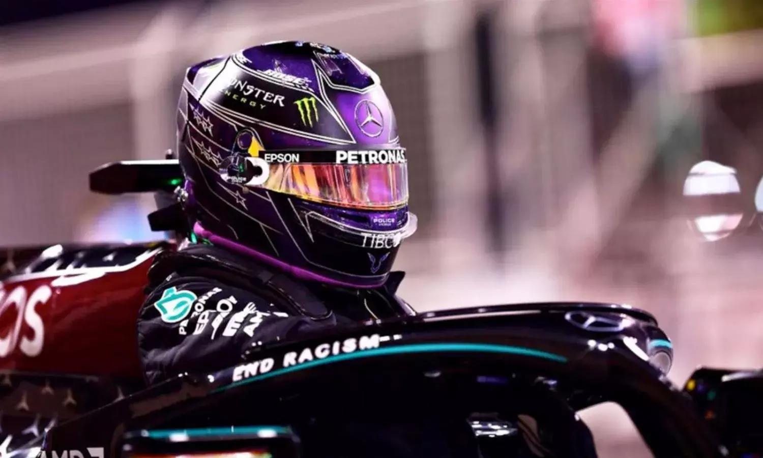 Hamilton Survives Verstappen Scare in Bahrain Thriller