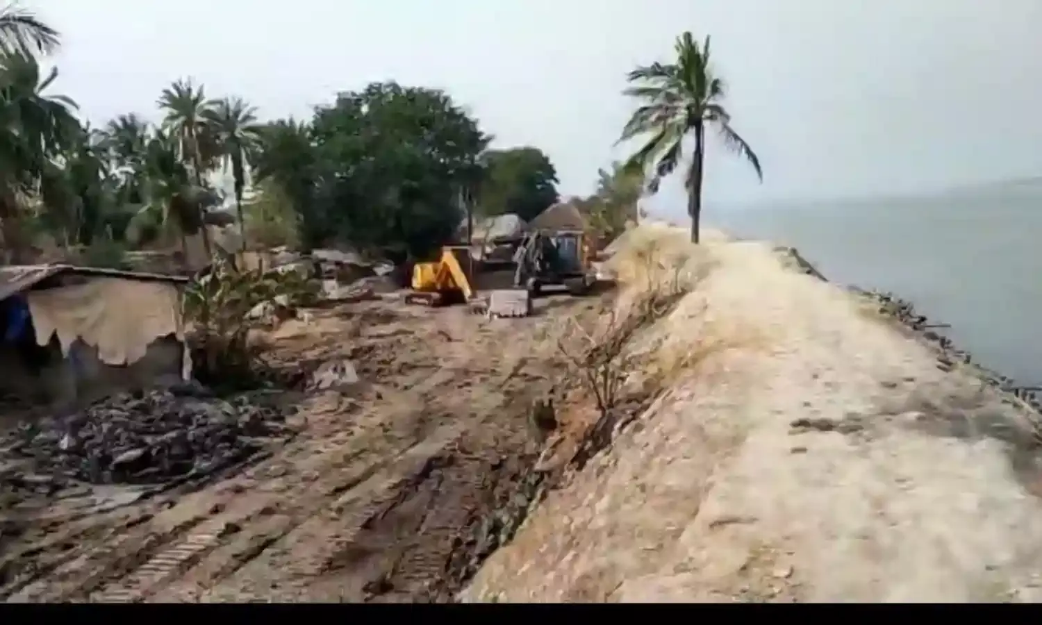 Poundras Fight State Encroachment in the Last Village of West Bengal Poundras Fight State Encroachment in the Last Village of West Bengal
