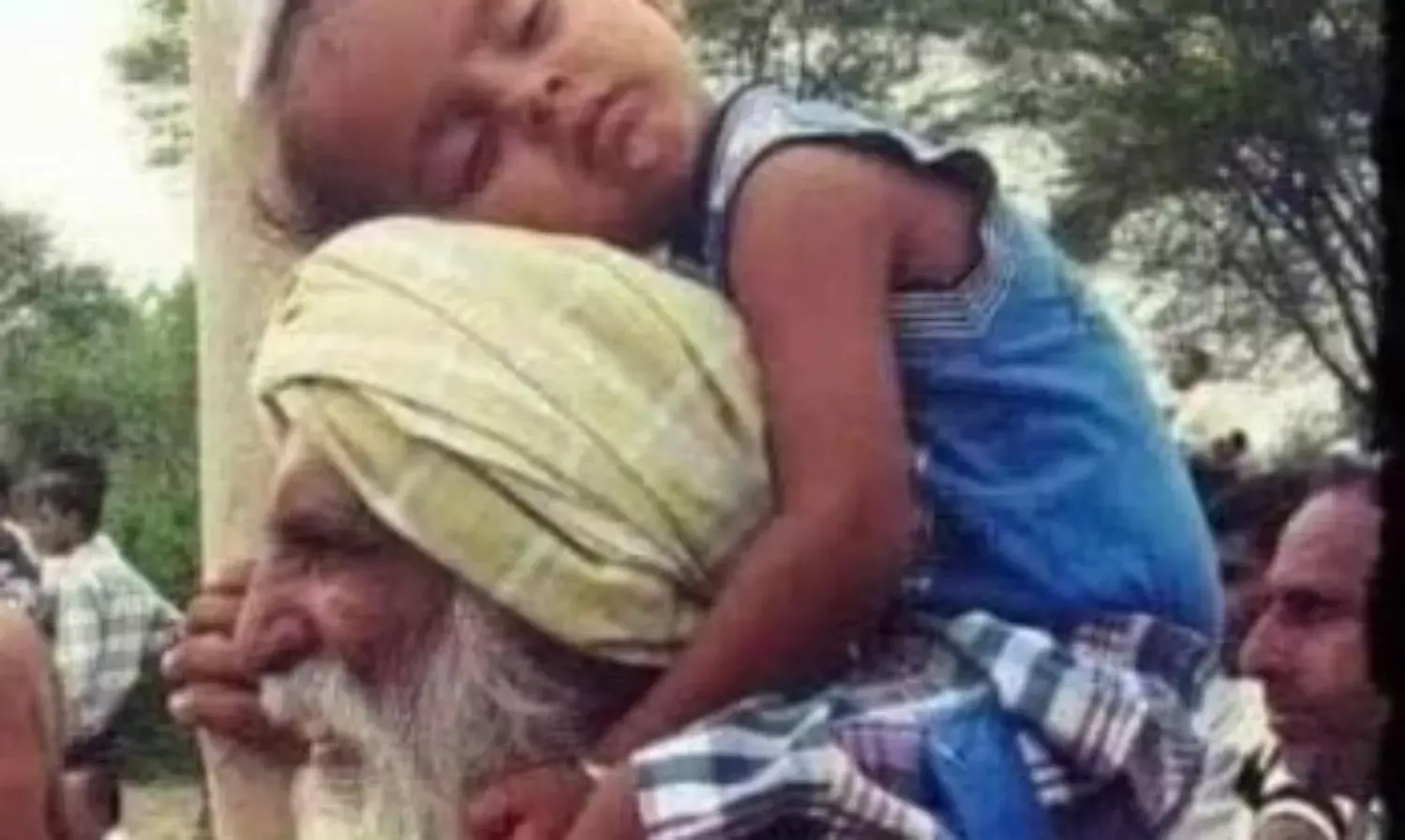 Lohri Celebration with a Difference : Farm Acts to be Consigned to Bonfires Lohri Celebration with a Difference : Farm Acts to be Consigned to Bonfires