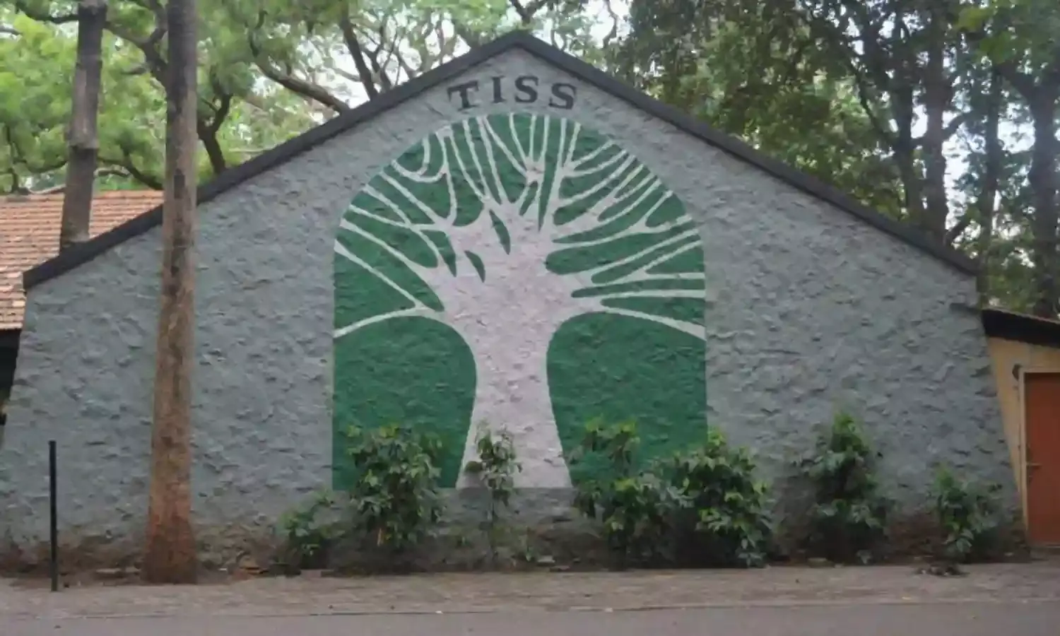 TISS Students Oppose Appointment of “Bigoted” Registrar