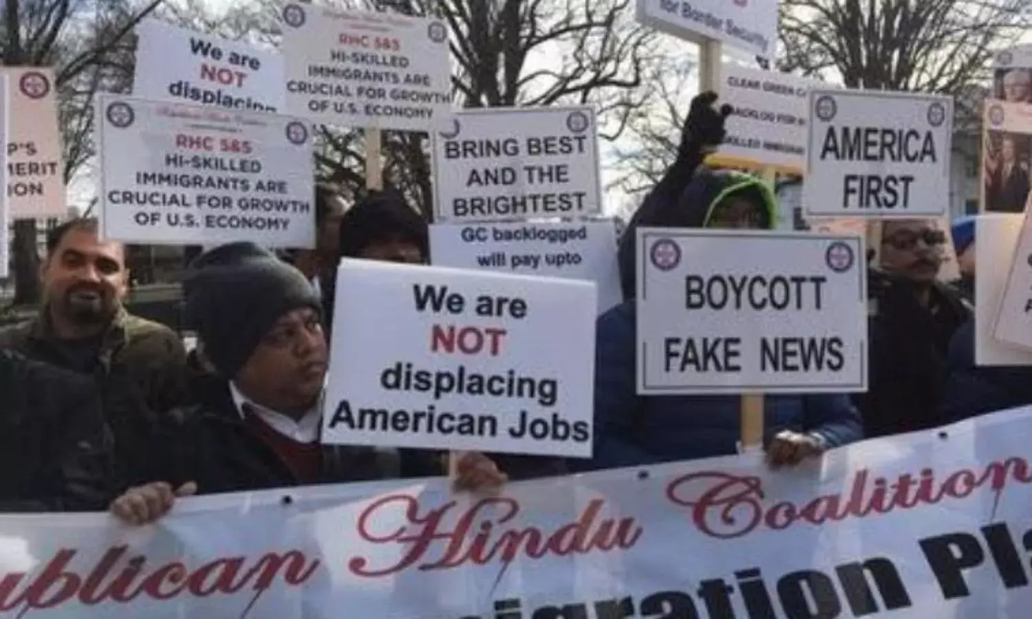 Trump’s Halt on H-1B Visas Hits Indian IT Companies Hard Trump’s Halt on H-1B Visas Hits Indian IT Companies Hard