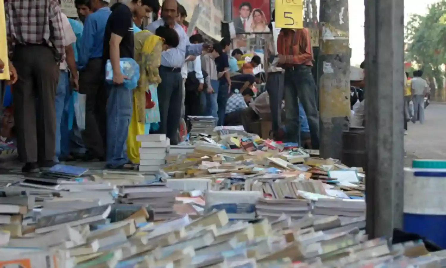 Walking on a Tightrope - Independent Publishers Struggle to Survive the Lockdown Walking on a Tightrope - Independent Publishers Struggle to Survive the Lockdown