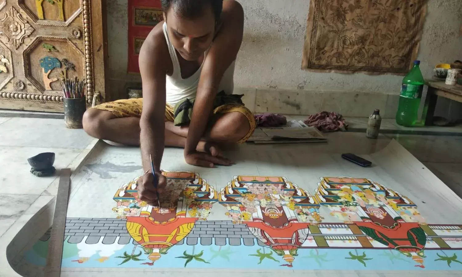 Lockdown Has Broken the Backs of Pattachitra Artists in Odisha Lockdown Has Broken the Backs of Pattachitra Artists in Odisha