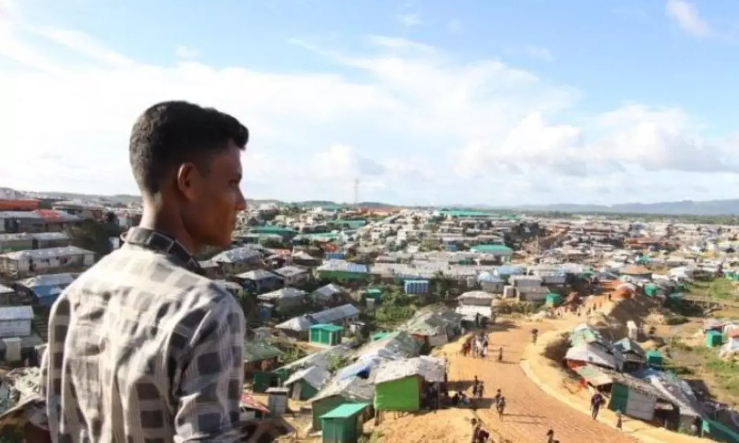 Bangladesh Rescues 400 Rohingya From Deep Waters