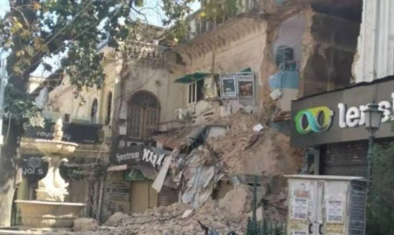 Lucknow Neglects its Heritage - 173 Year Old Gate To Imambada Collapses Silently Lucknow Neglects its Heritage - 173 Year Old Gate To Imambada Collapses Silently