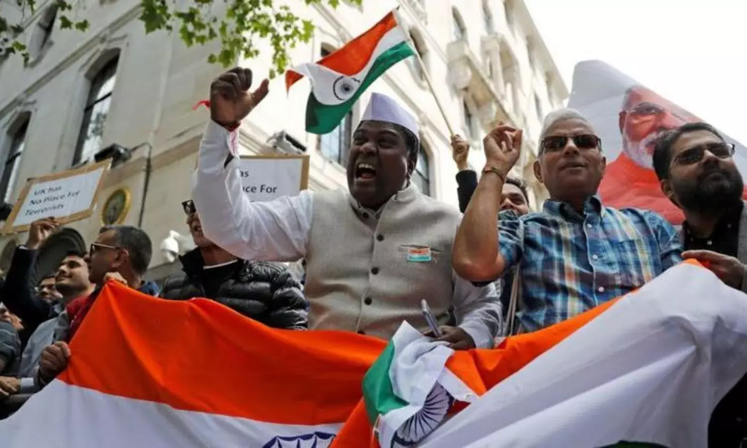 ‘Good Hindus’ Told to Shun Labour in the UK