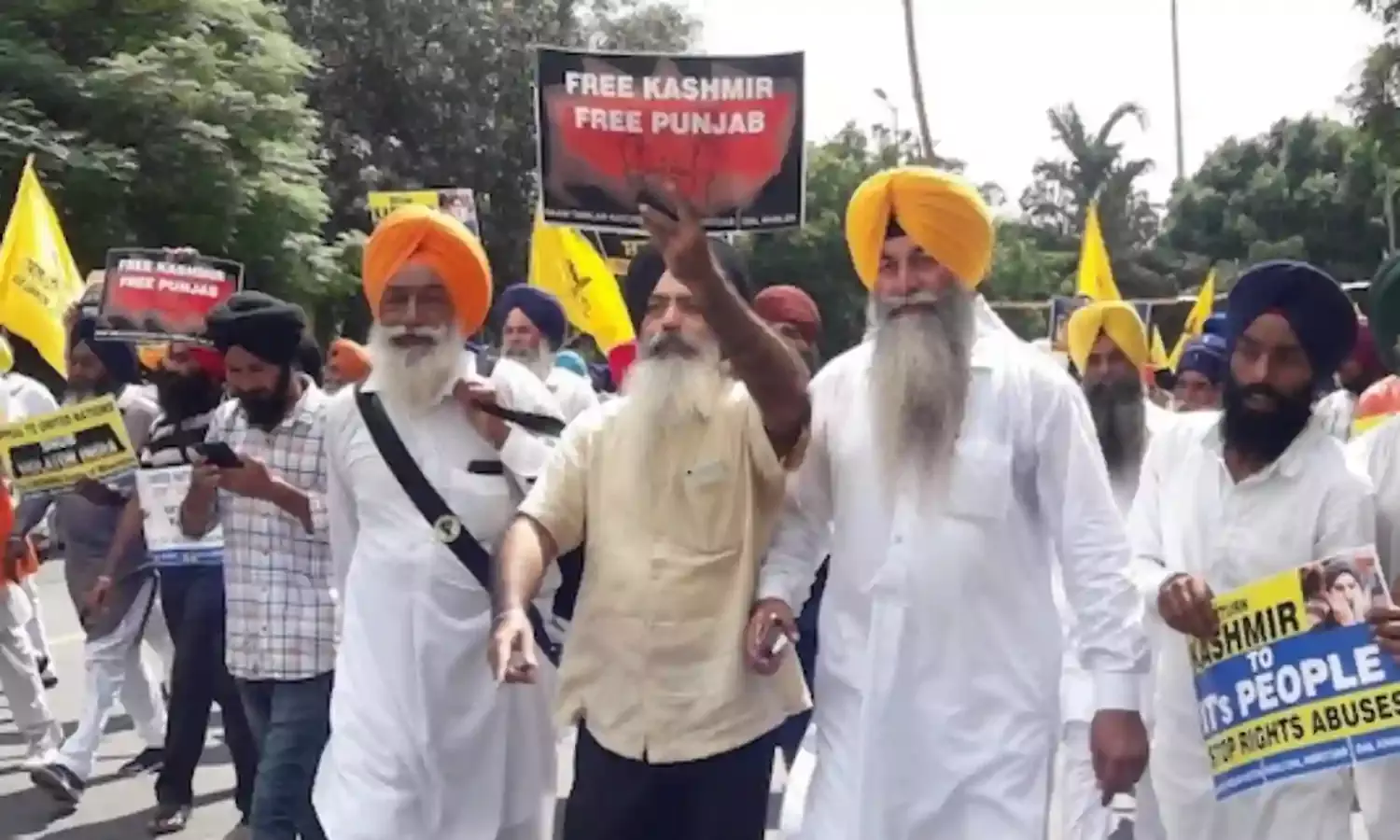 In a Bid to Woo the Sikhs, Govt. Scurries to Clear Key Demands In a Bid to Woo the Sikhs, Govt. Scurries to Clear Key Demands