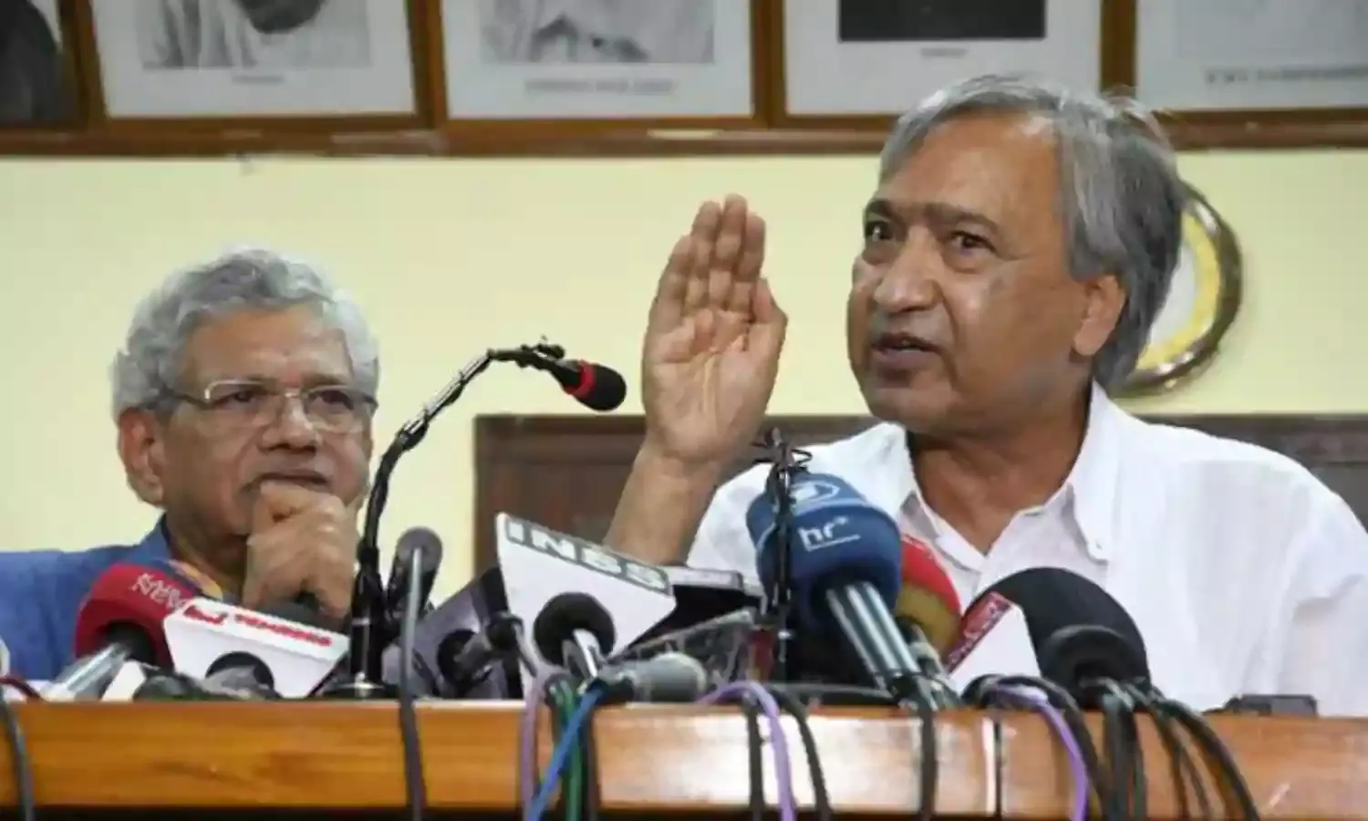 The First Political Voice from Kashmir Heard in Over 40 Days The First Political Voice from Kashmir Heard in Over 40 Days