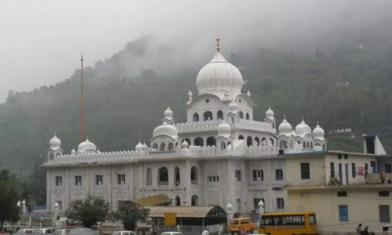 A Meal in a Gurudwara - A Tale of Sheer Love and Compassion A Meal in a Gurudwara - A Tale of Sheer Love and Compassion