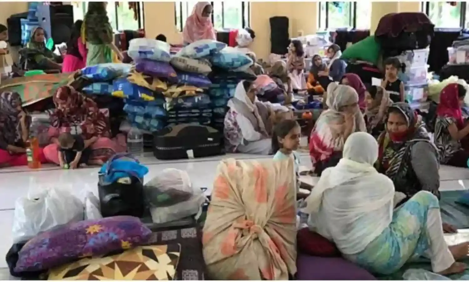 Pakistani and Afghan Refugees Seek Safe Haven in Sri Lanka Pakistani and Afghan Refugees Seek Safe Haven in Sri Lanka