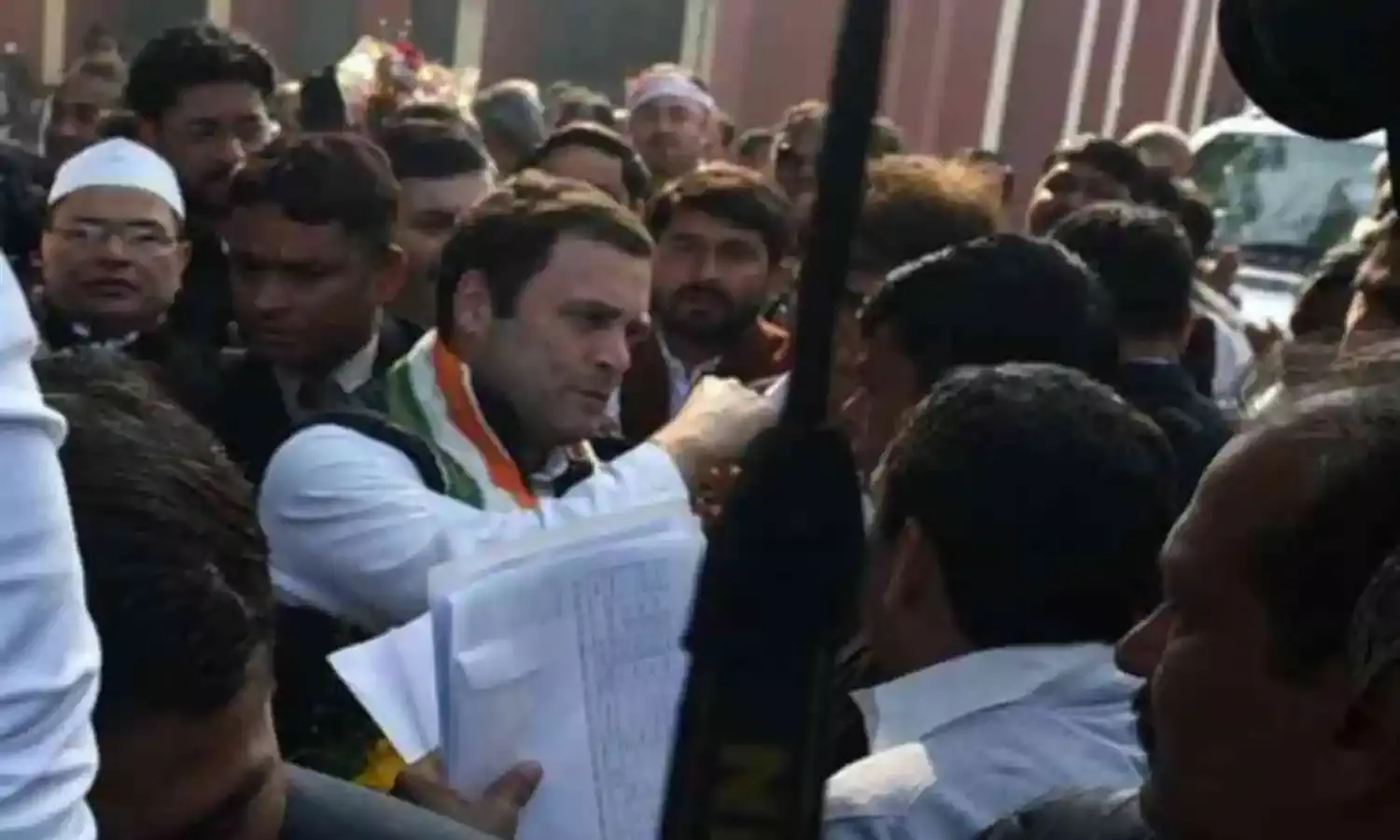 On A Bus from Lucknow to Amethi