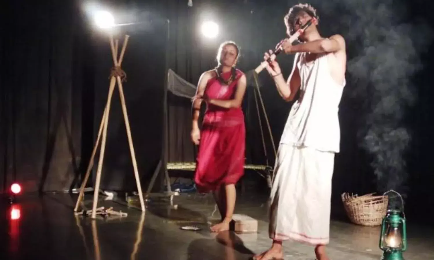 Mahua, A Play That Draws on Adivasi Exploitation in Odisha Mahua, A Play That Draws on Adivasi Exploitation in Odisha