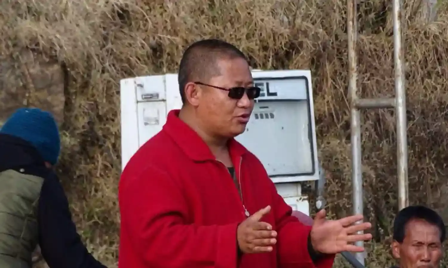 Monk Against Monarch